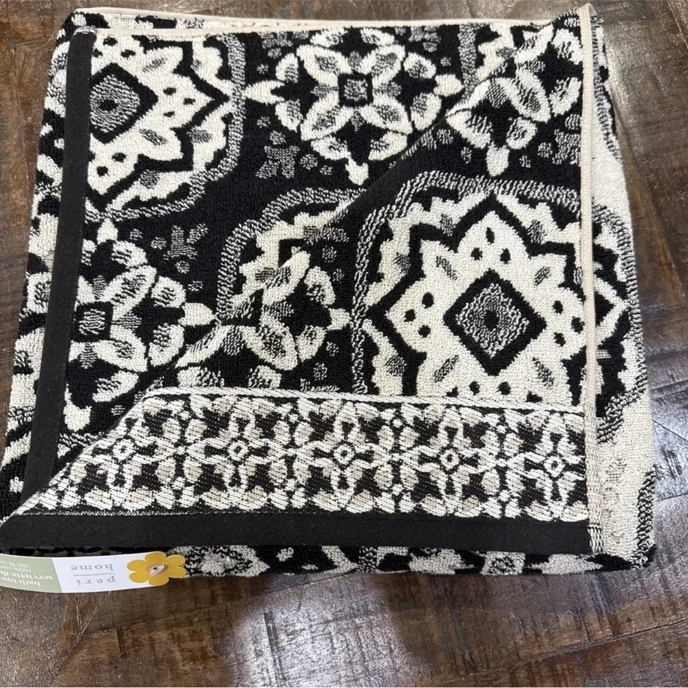 Peri Home 3 Pc Moroccan Tiles Black Tan Towels Set: 1 Bath 2 Hand Cotton NWT